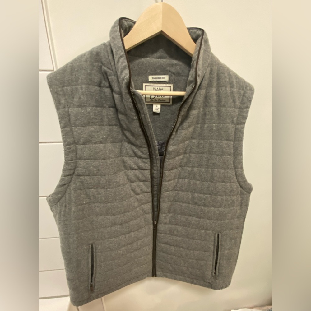 Joseph A Bank 1905 grey wool vest. Large.  Like new. Used. No tags. Wore twice